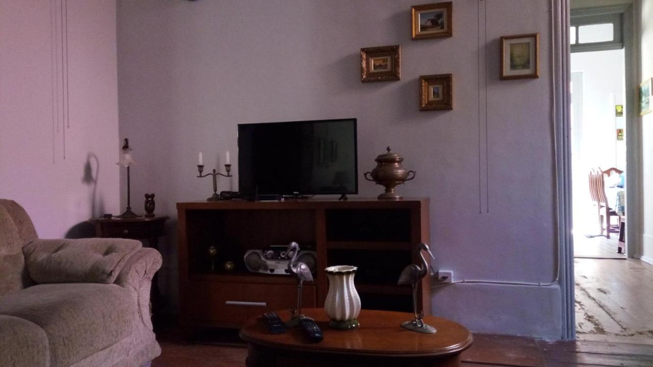 Morada Do Estudante Homestay *